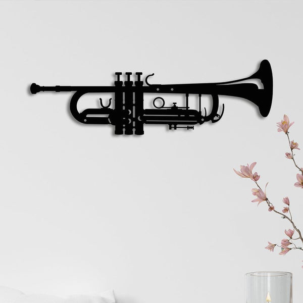 Metalen wandecoratie in huiskamer trompet - Lifestaal
