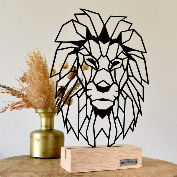 Ornament op houten voet - Leeuw - Lifestaal